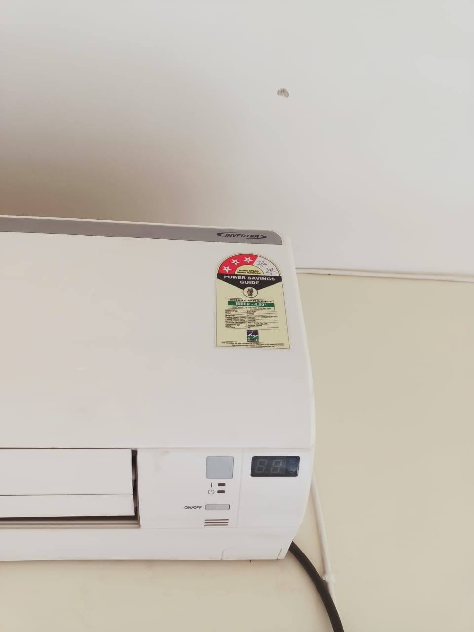 Daikin 1.5 ton 3 star wall‑mounted split AC with triple display panel (LED), right‑side close‑up