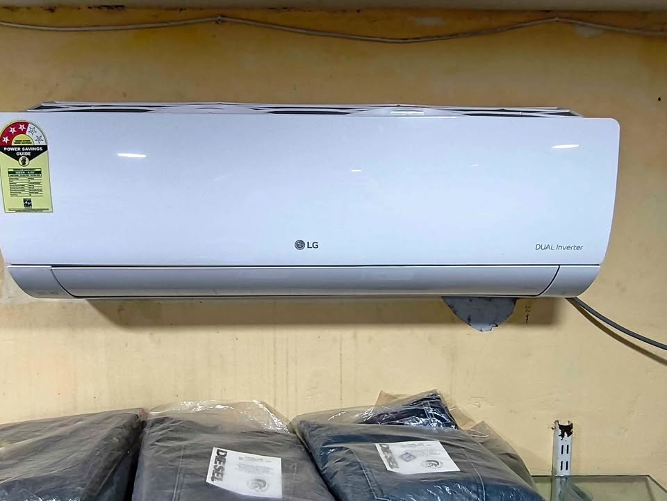 Close-up of LG 1.5 ton 3 star dual inverter split AC indoor unit